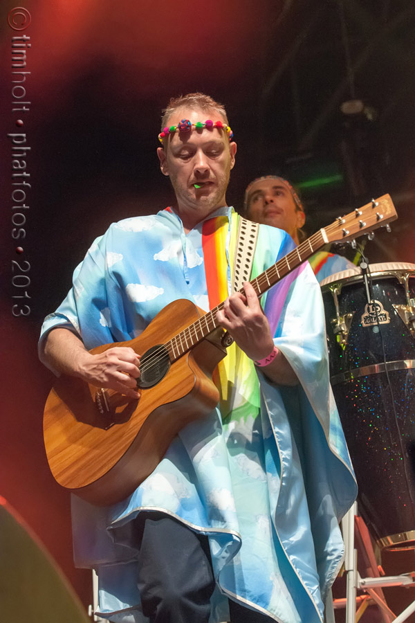 13-Basement_Jaxx_BJ-SH-144