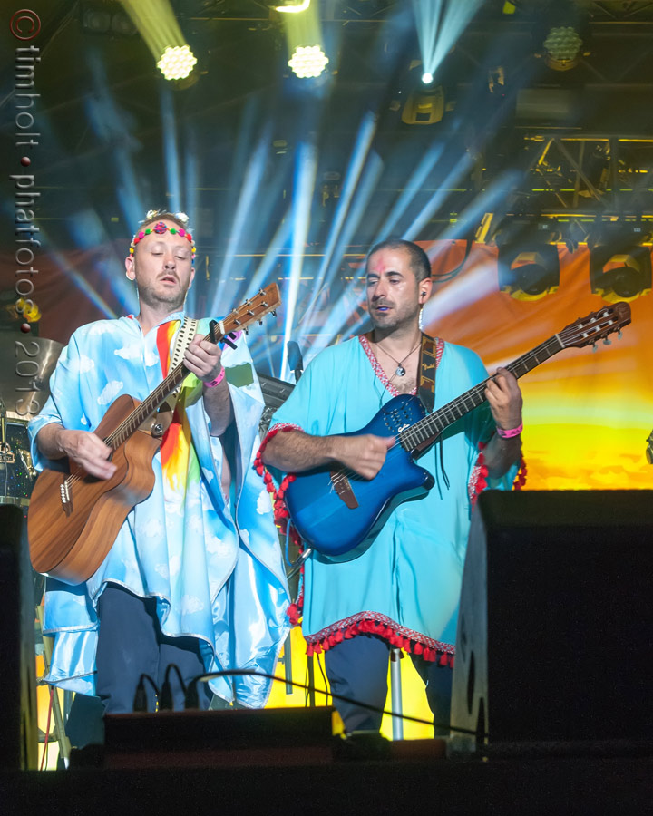 27-Basement_Jaxx_BJ-SH-264