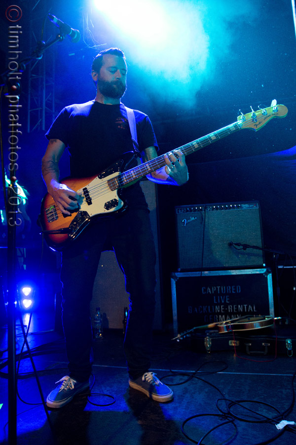 04-Drowning_Men_DM-IA-043