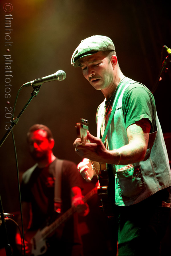 16-Drowning_Men_DM-IA-154