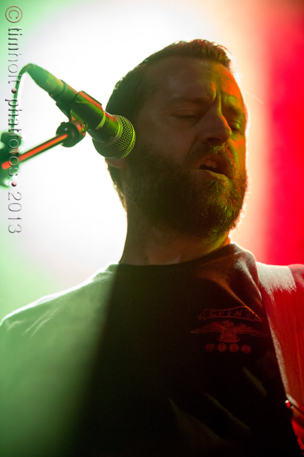 20-Drowning_Men_DM-IA-203