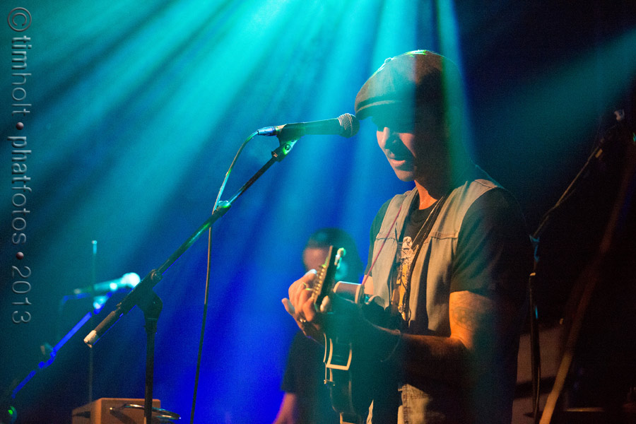 25-Drowning_Men_DM-IA-262