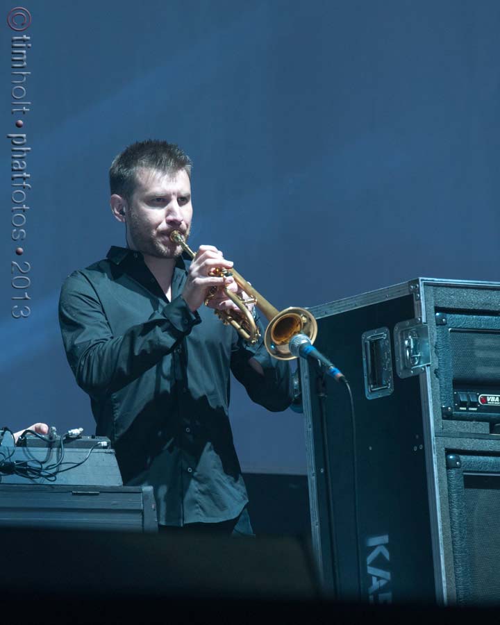 23-Kasabian-KS-HR-203