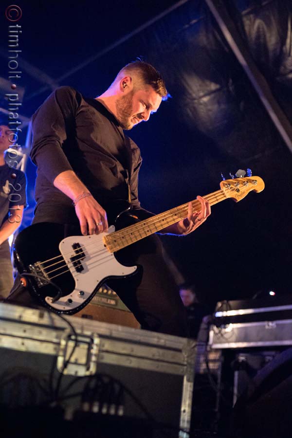 03-Lonely-Brave-LB-VW-028