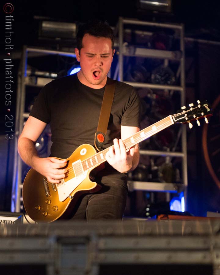 06-Lonely-Brave-LB-VW-035