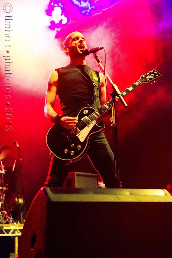 25-Rise-Against-RA-VW-146