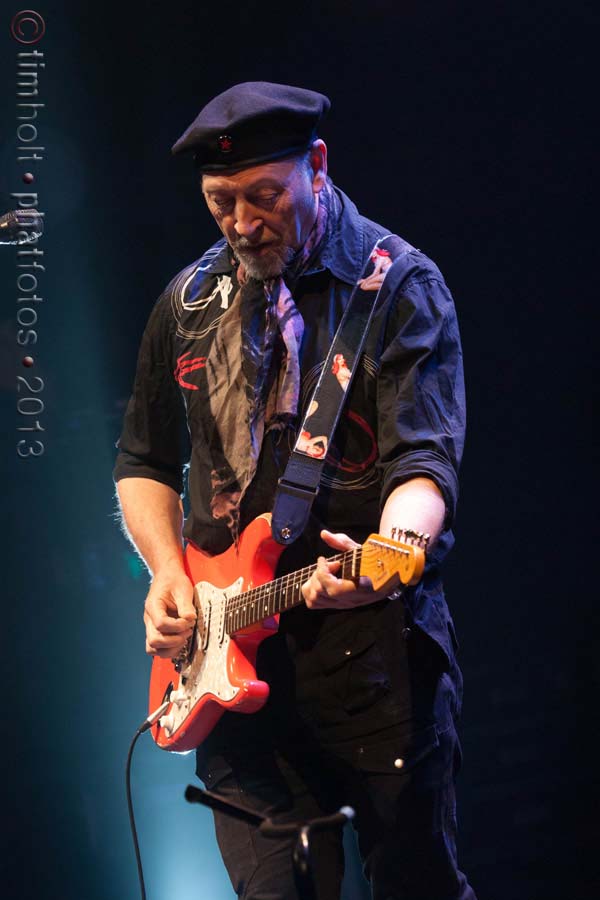 39-Richard-Thompson-RT-SB-279